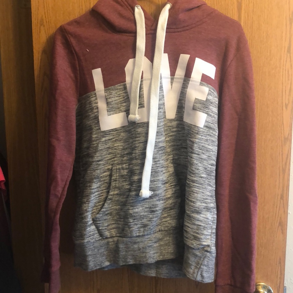 Sweatshirt